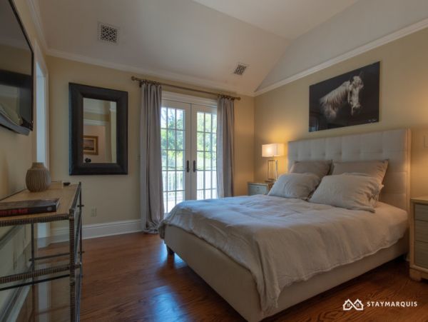 Hamptons Home 1020849