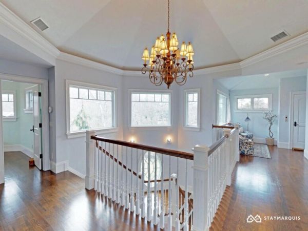 Hamptons Home 1020850