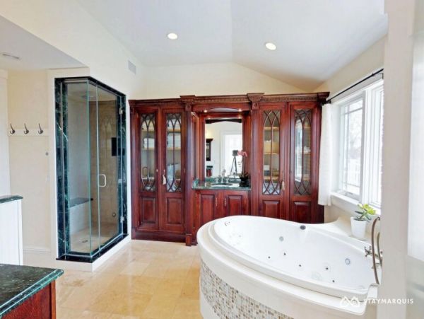 Hamptons Home 1020850