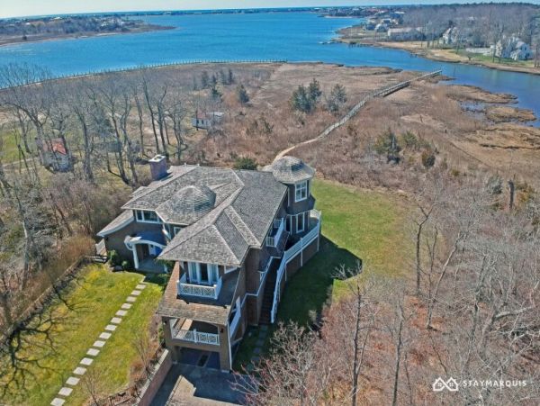 Hamptons Home 1020850