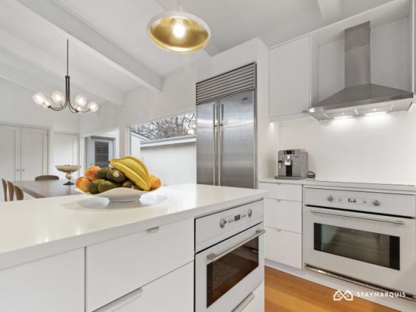 Hamptons Home 1020852