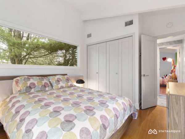 Hamptons Home 1020852