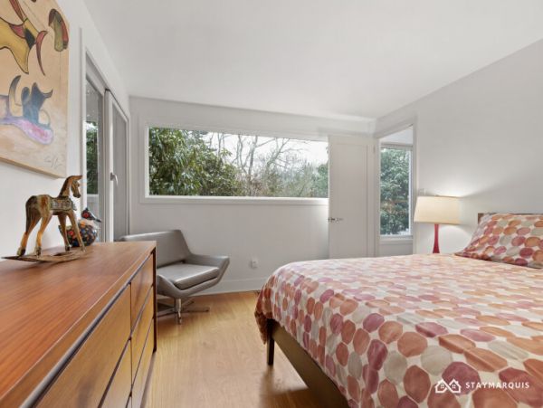 Hamptons Home 1020852