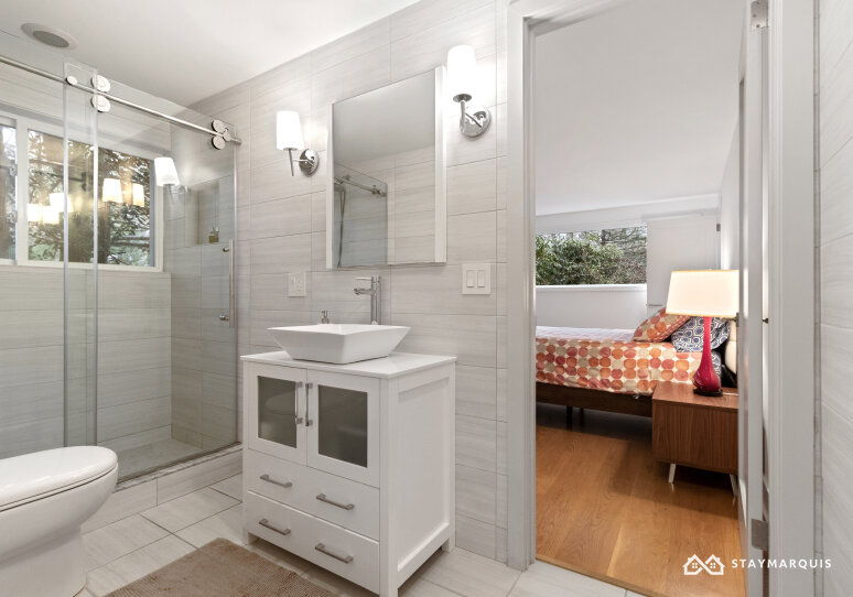 Hamptons Home 1020852