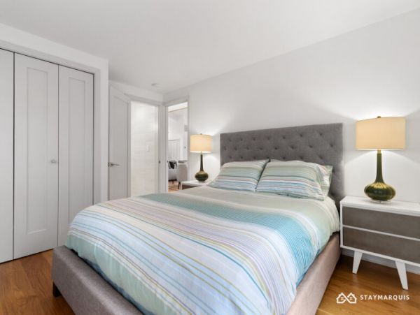 Hamptons Home 1020852