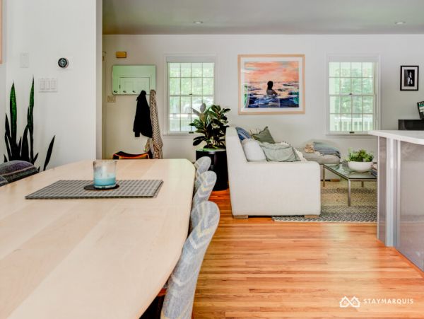 Hamptons Home 1020853