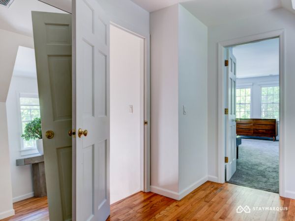 Hamptons Home 1020853