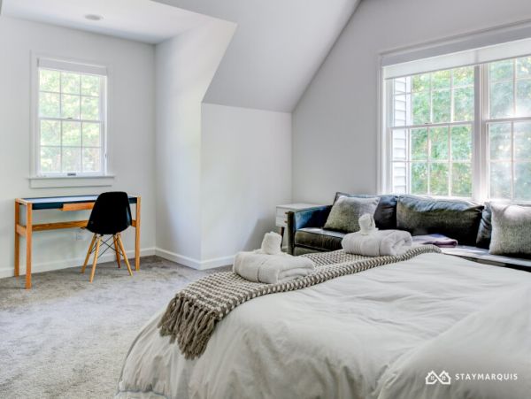 Hamptons Home 1020853