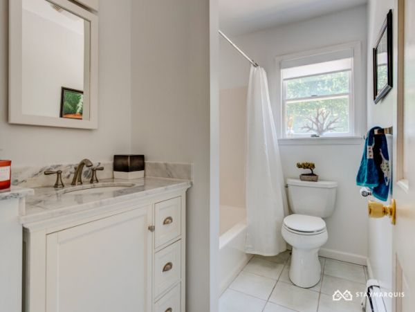 Hamptons Home 1020853