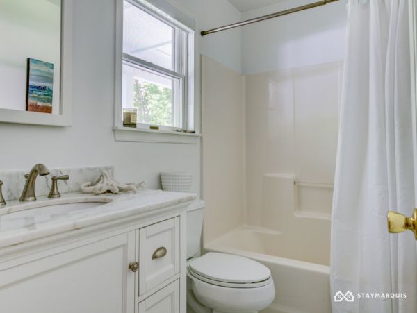 Hamptons Home 1020853