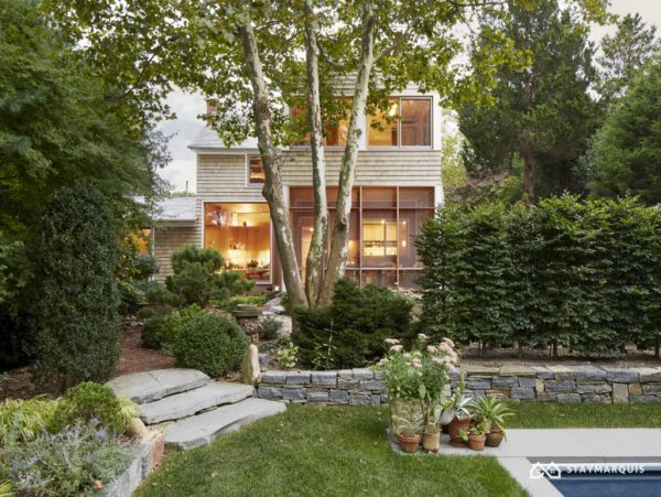 Hamptons Home 1020854