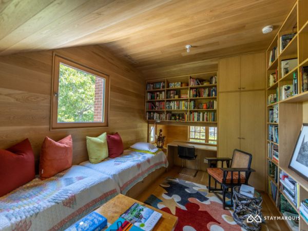 Hamptons Home 1020854