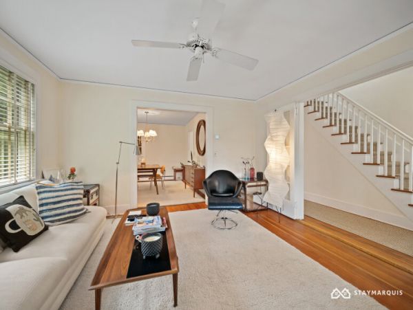 Hamptons Home 1020855
