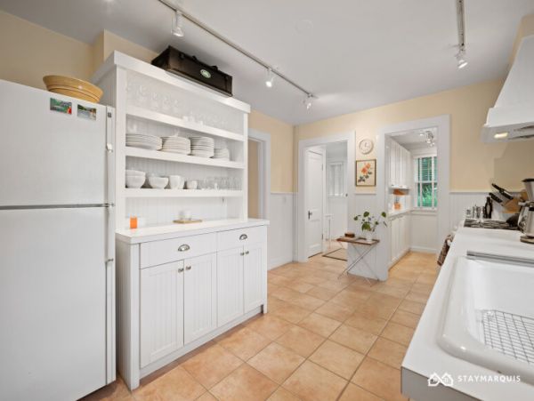 Hamptons Home 1020855