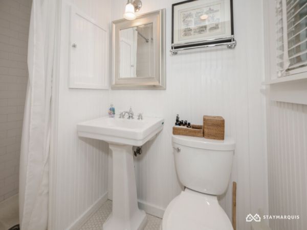 Hamptons Home 1020855