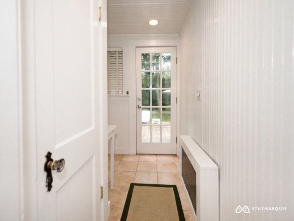 Hamptons Home 1020855