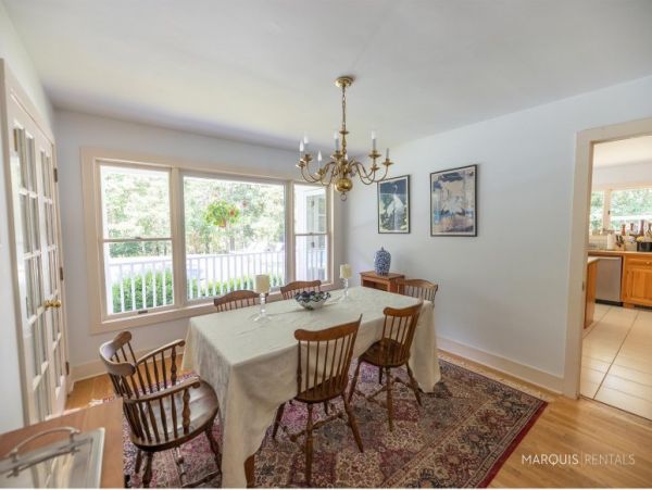 Hamptons Home 1020856