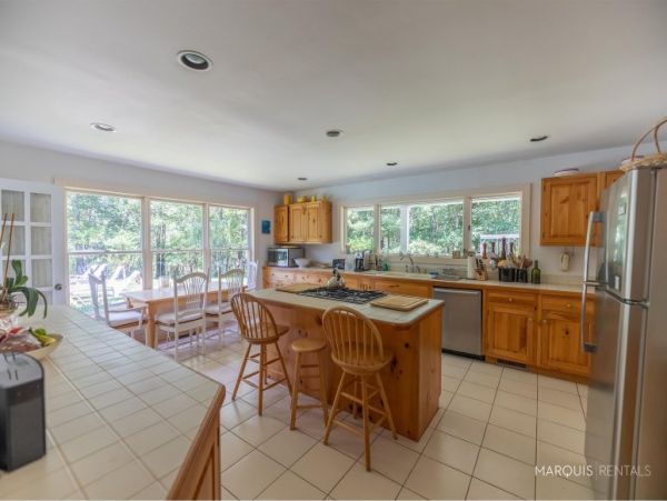 Hamptons Home 1020856