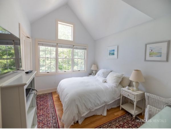 Hamptons Home 1020856