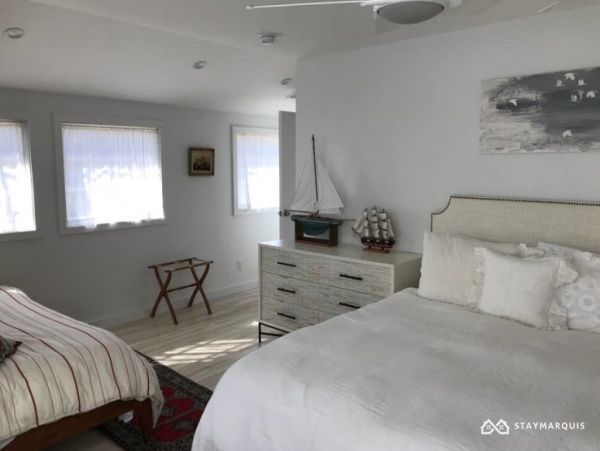Hamptons Home 1020857