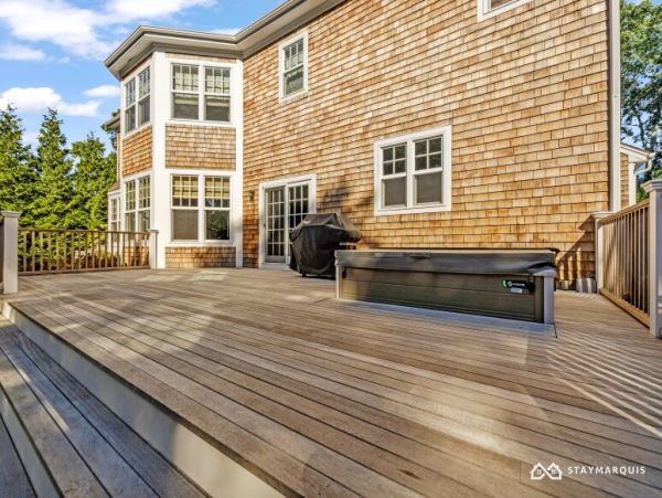Hamptons Home 1020858