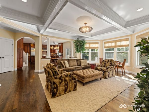 Hamptons Home 1020858