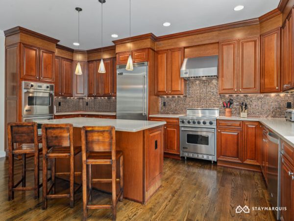 Hamptons Home 1020858