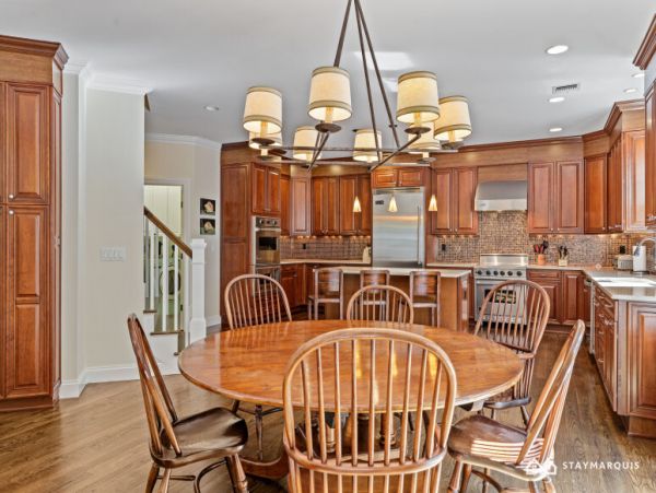 Hamptons Home 1020858
