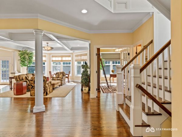 Hamptons Home 1020858