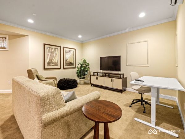 Hamptons Home 1020858
