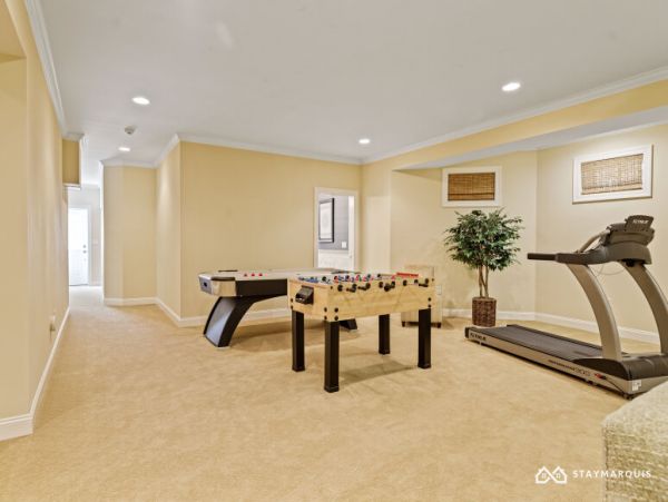 Hamptons Home 1020858