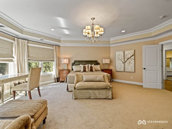 Hamptons Home 1020858
