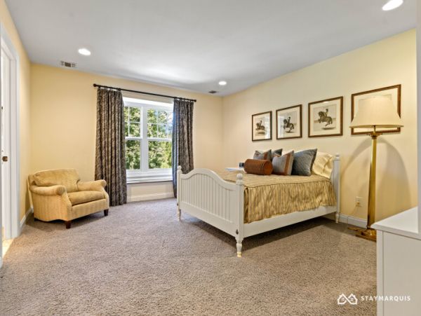 Hamptons Home 1020858
