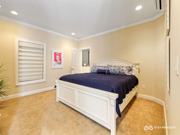 Hamptons Home 1020858