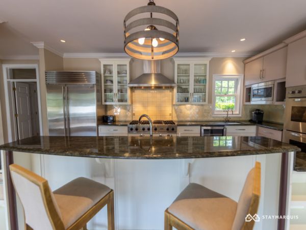 Hamptons Home 1020859