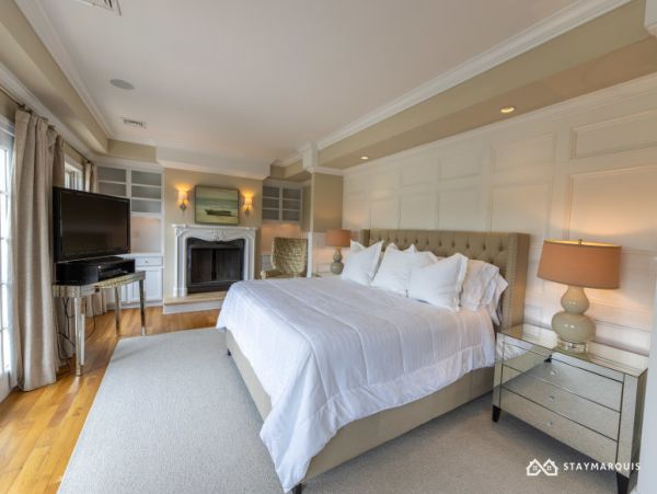 Hamptons Home 1020859