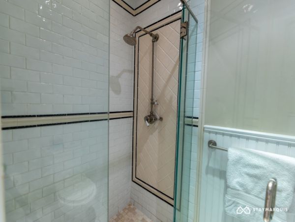 Hamptons Home 1020859