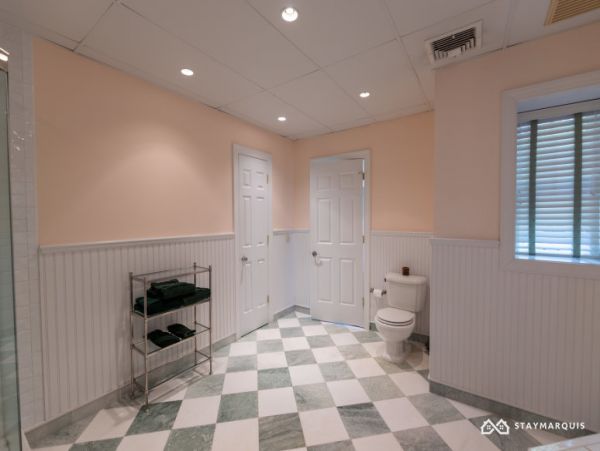 Hamptons Home 1020859