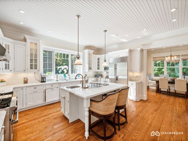 Hamptons Home 1020860