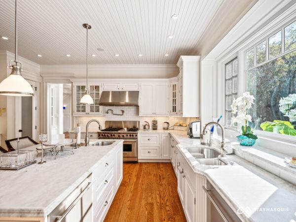 Hamptons Home 1020860