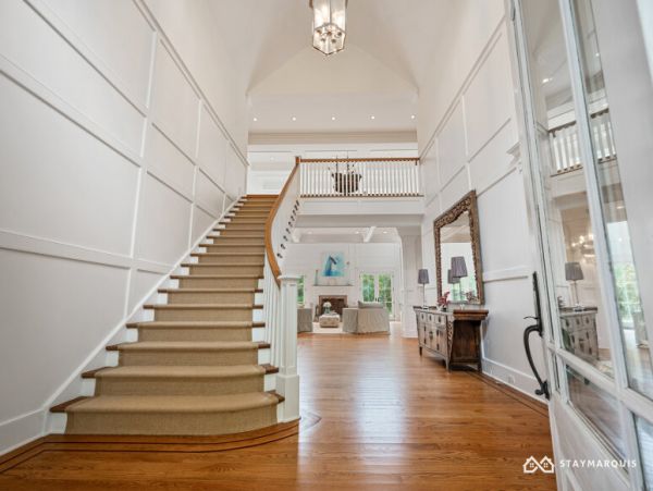 Hamptons Home 1020860