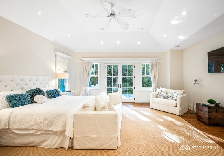 Hamptons Home 1020860