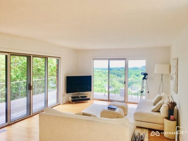 Hamptons Home 1020861