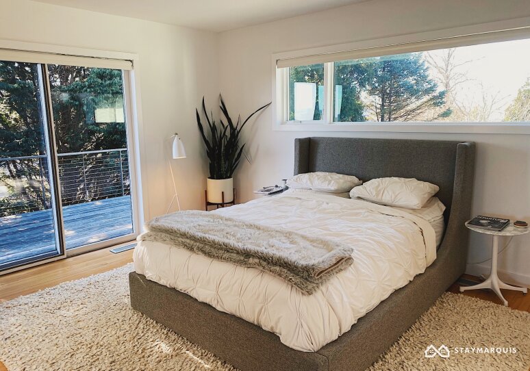 Hamptons Home 1020861