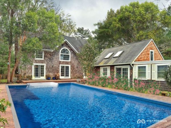 Hamptons Home 1020862