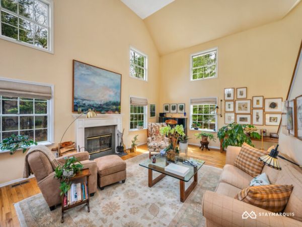 Hamptons Home 1020862