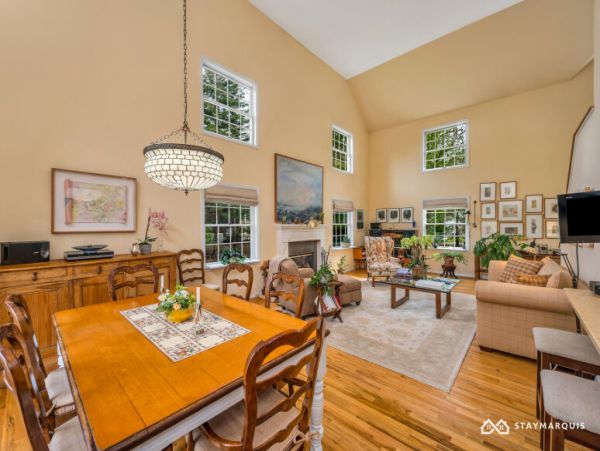 Hamptons Home 1020862