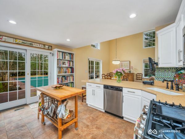 Hamptons Home 1020862