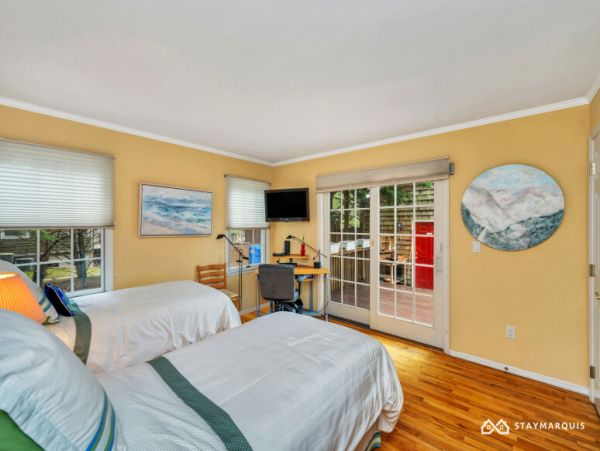 Hamptons Home 1020862