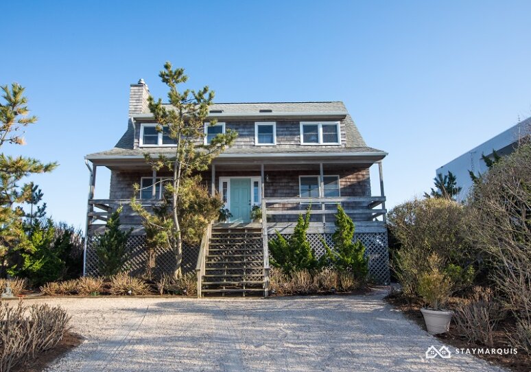 Hamptons Home 1020863